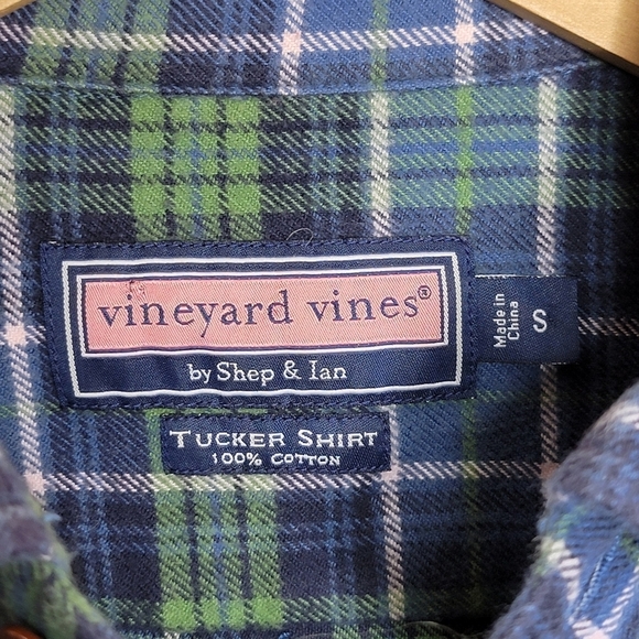 Vineyard Vines | Navy Green Plaid Tucker Flannel Button Up Shirt Size Small - Picture 3 of 4